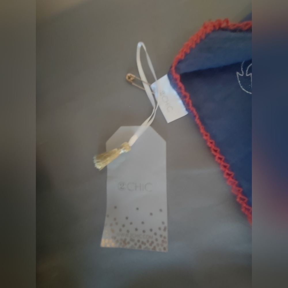 Chic scarf - Picture 2 of 2